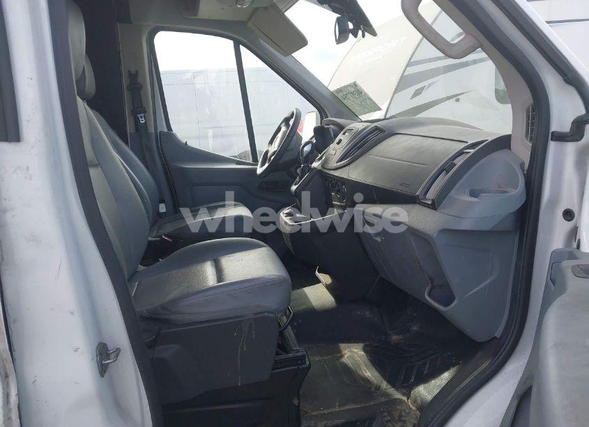 Photo 5 of 2018 Ford Transit-250 (VIN 1FTYR1CM2JKB03536)