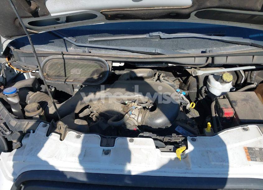 Photo 10 of 2018 Ford Transit-250 (VIN 1FTYR1CM3JKA35165)