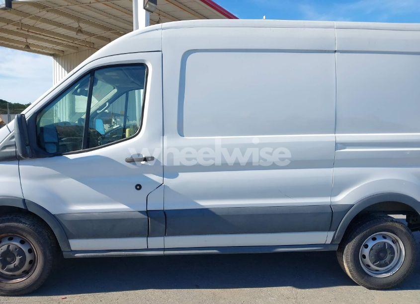 Photo 14 of 2018 Ford Transit-250 (VIN 1FTYR1CM3JKA35165)