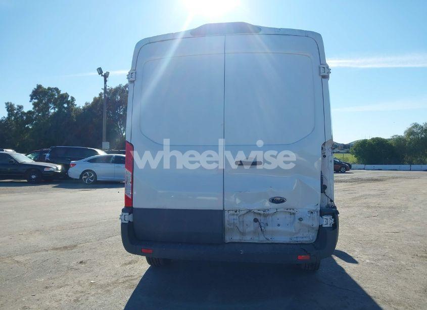 Photo 16 of 2018 Ford Transit-250 (VIN 1FTYR1CM3JKA35165)