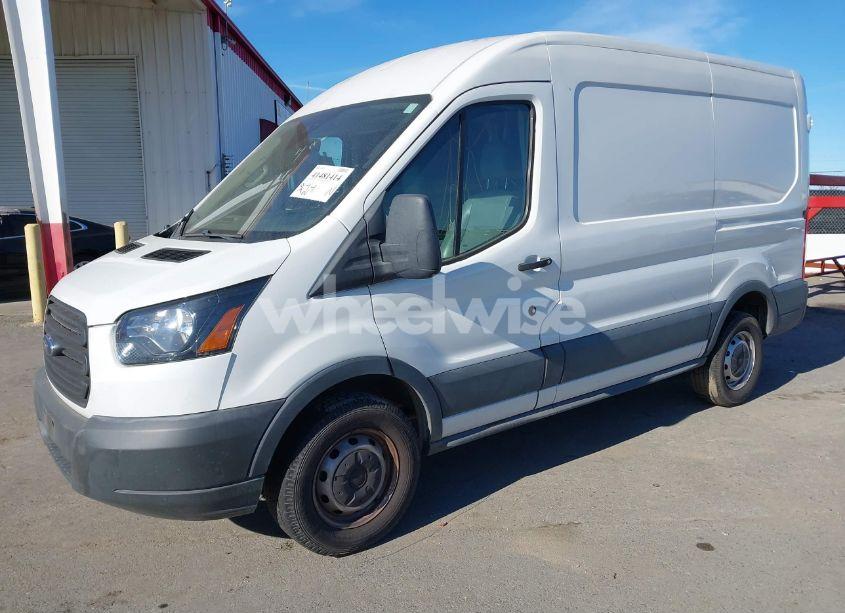 Photo 2 of 2018 Ford Transit-250 (VIN 1FTYR1CM3JKA35165)