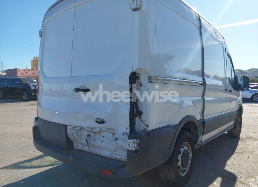 Photo 6 of 2018 Ford Transit-250 (VIN 1FTYR1CM3JKA35165)