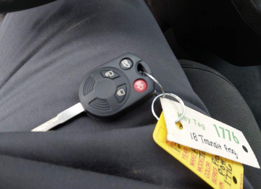 Photo 11 of 2018 Ford Transit-250 (VIN 1FTYR1CM5JKA94184)