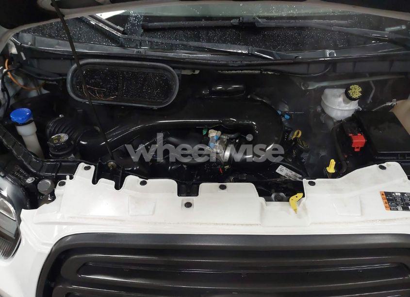 Photo 10 of 2018 Ford Transit-250 (VIN 1FTYR1CM6JKA12527)