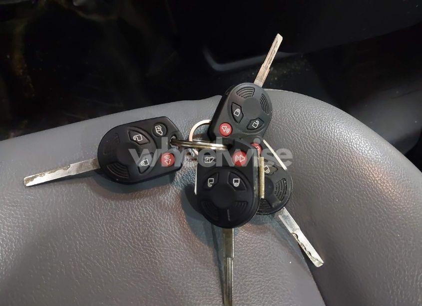 Photo 11 of 2018 Ford Transit-250 (VIN 1FTYR1CM6JKA12527)