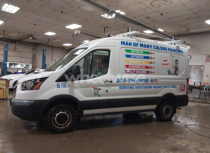 Photo 15 of 2018 Ford Transit-250 (VIN 1FTYR1CM6JKA12527)