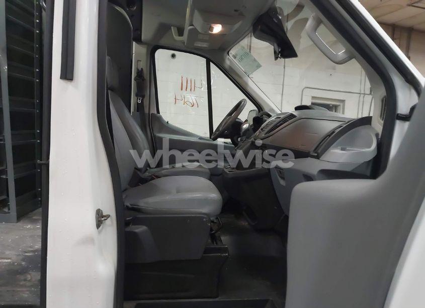 Photo 5 of 2018 Ford Transit-250 (VIN 1FTYR1CM6JKA12527)