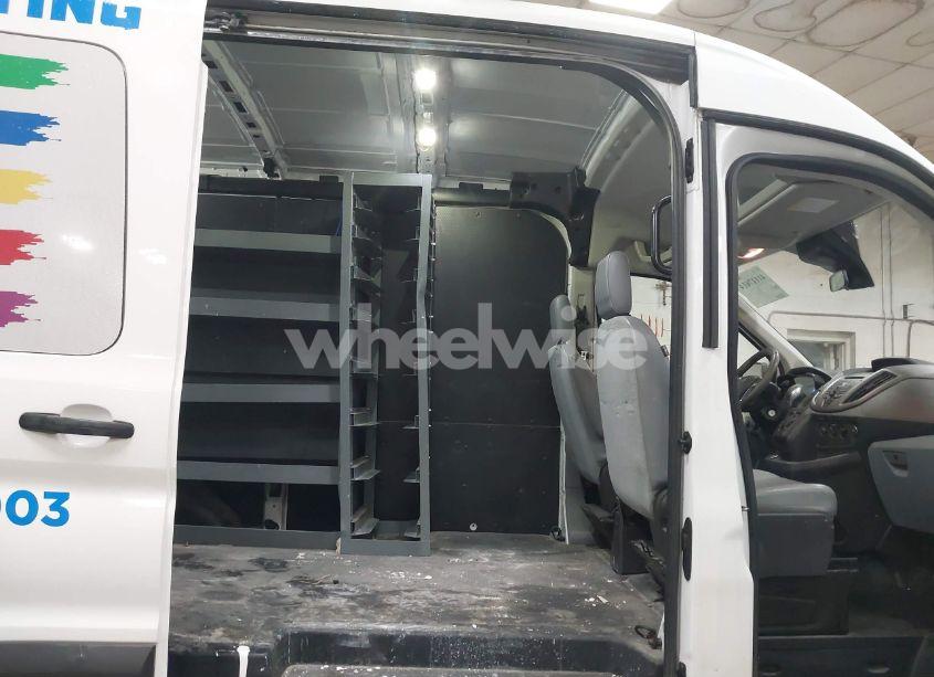 Photo 8 of 2018 Ford Transit-250 (VIN 1FTYR1CM6JKA12527)