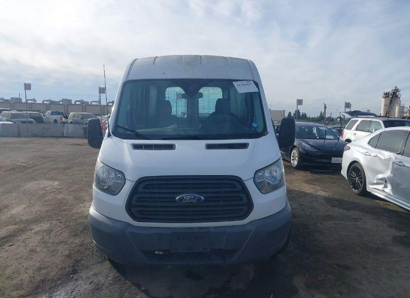 Photo 11 of 2018 Ford Transit-250 (VIN 1FTYR1CM6JKA16030)