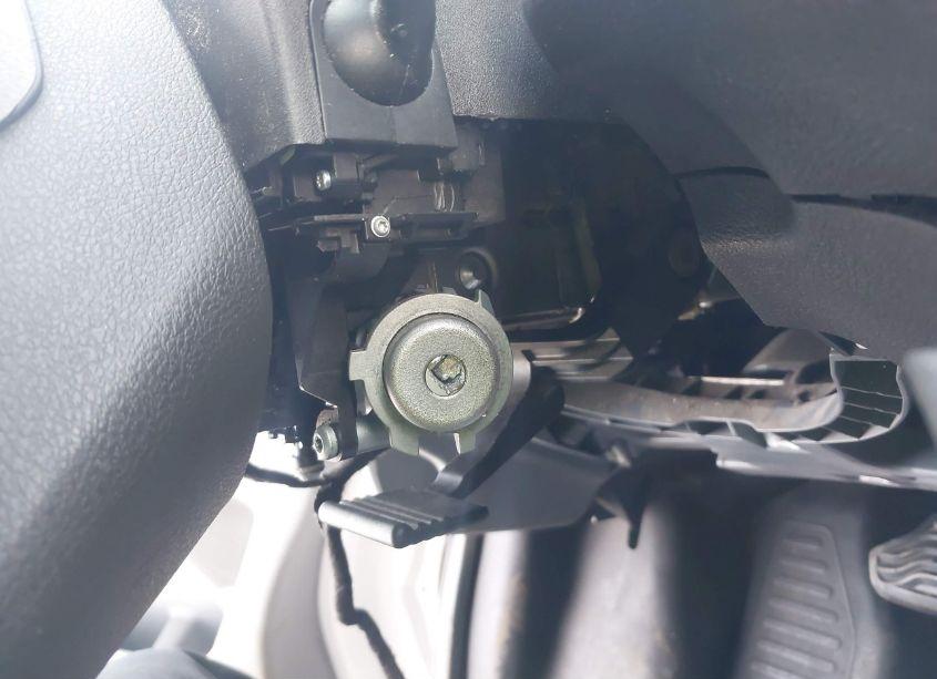 Photo 6 of 2018 Ford Transit-250 (VIN 1FTYR1CM6JKA16030)