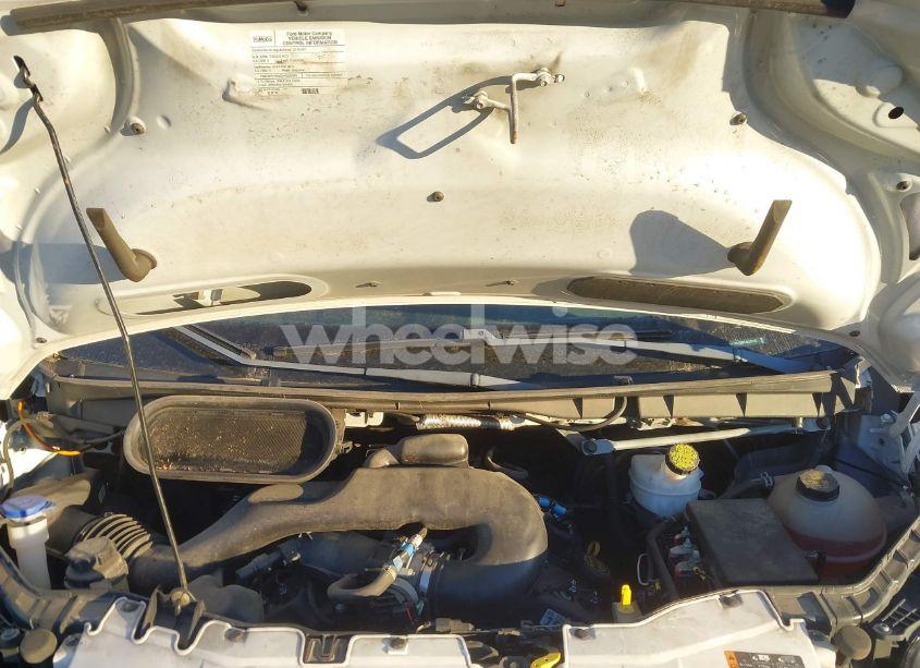 Photo 10 of 2018 Ford Transit-250 (VIN 1FTYR1CMXJKA83181)