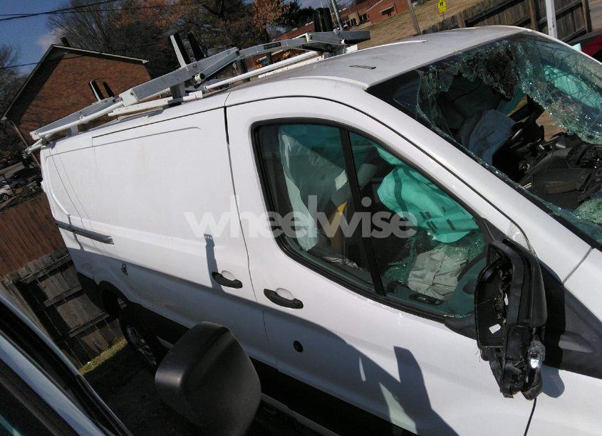 Photo 14 of 2019 Ford Transit-250 (VIN 1FTYR1YG2KKA31662)