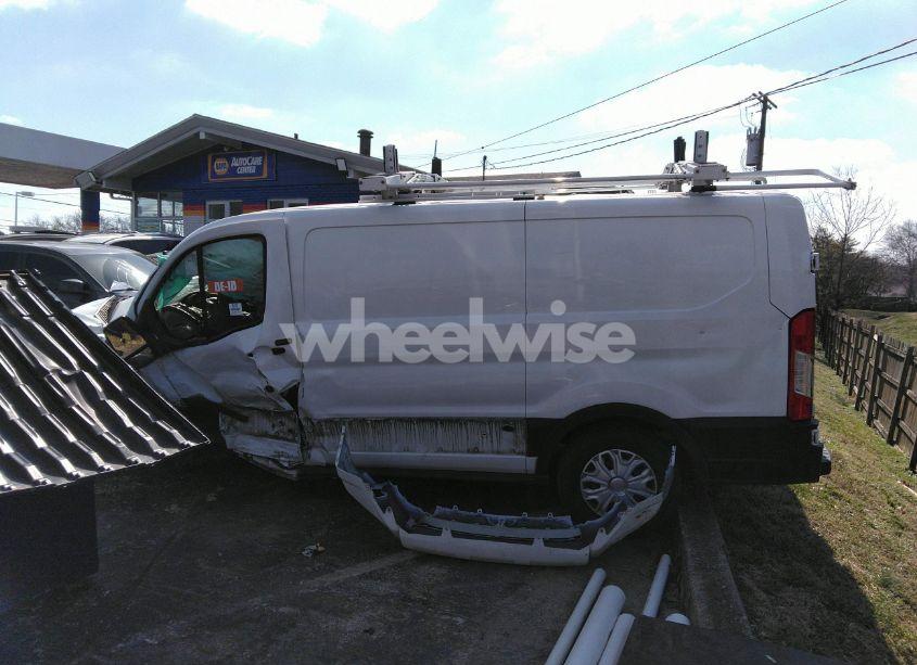 Photo 15 of 2019 Ford Transit-250 (VIN 1FTYR1YG2KKA31662)