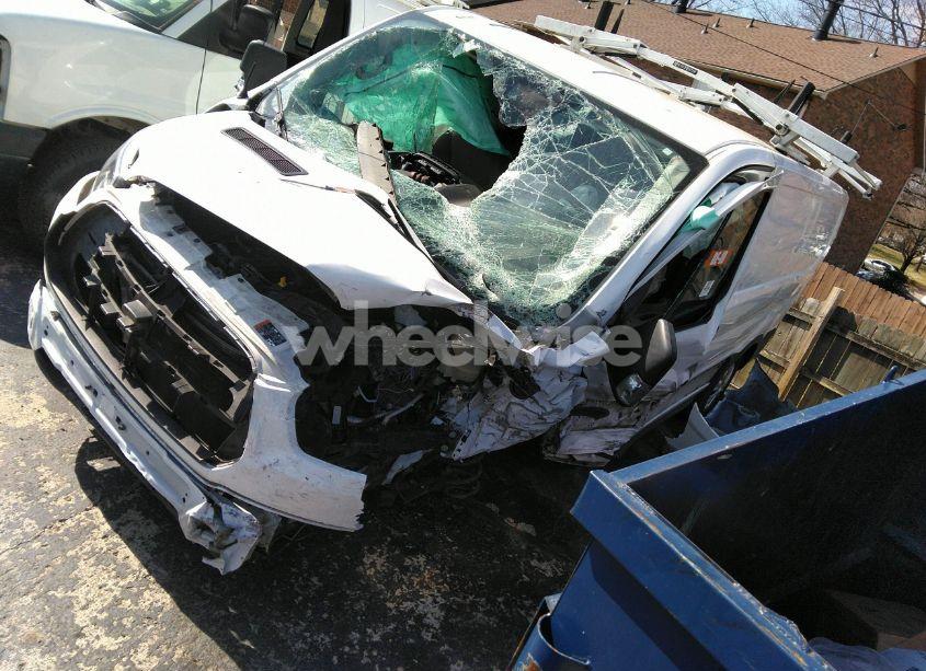 Photo 2 of 2019 Ford Transit-250 (VIN 1FTYR1YG2KKA31662)