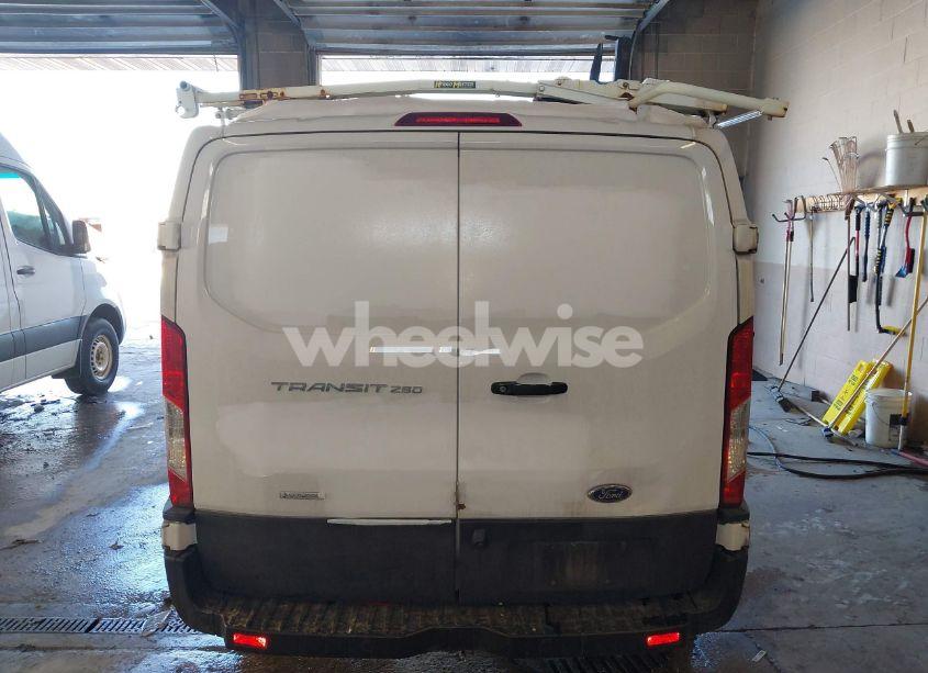 Photo 16 of 2019 Ford Transit-250 (VIN 1FTYR1YG8KKB79962)