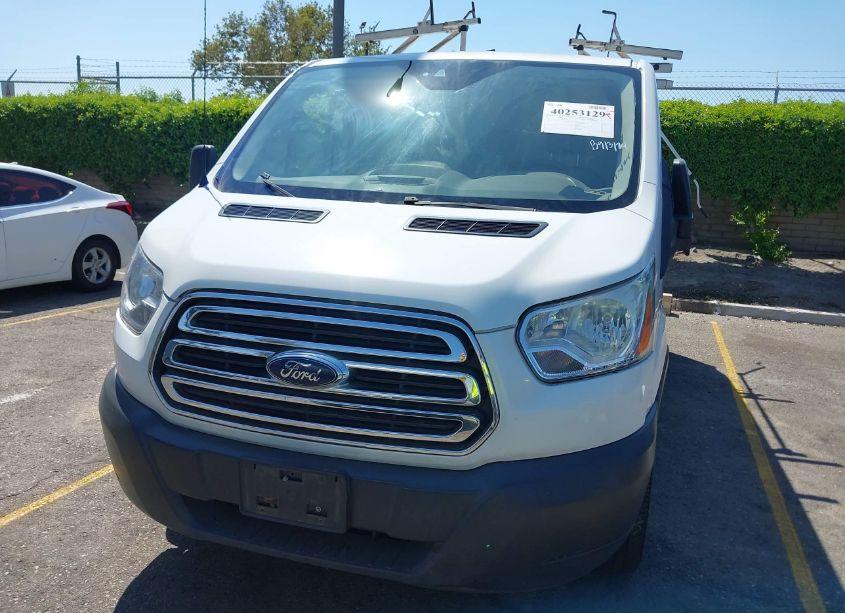 Photo 13 of 2017 Ford Transit-250 N/A (VIN 1FTYR1YG9HKA98445)