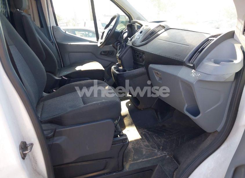 Photo 5 of 2018 Ford Transit-250 (VIN 1FTYR1YM1JKA89833)