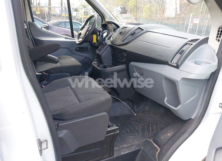 Photo 5 of 2018 Ford Transit-250 (VIN 1FTYR1YM1JKA99083)