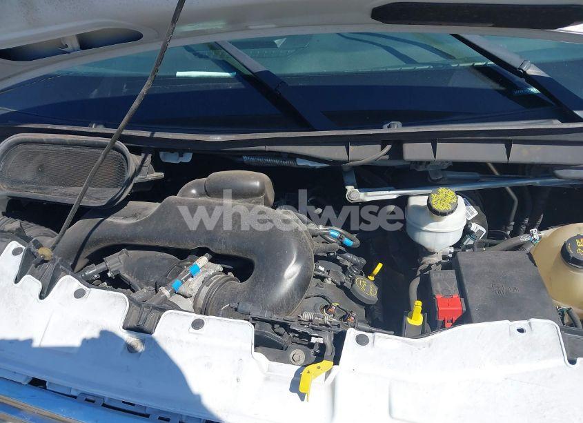 Photo 10 of 2018 Ford Transit-250 (VIN 1FTYR1YM1JKB16481)