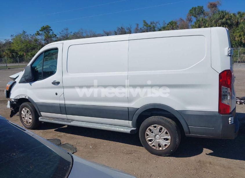 Photo 14 of 2018 Ford Transit-250 (VIN 1FTYR1YM1JKB16481)