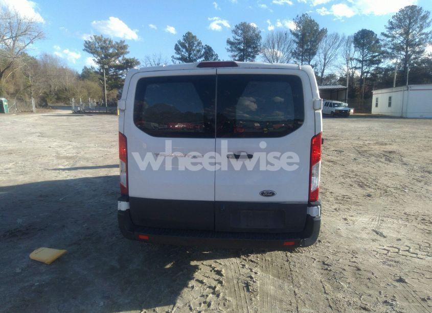 Photo 16 of 2019 Ford Transit-250 (VIN 1FTYR1YM2KKB52357)