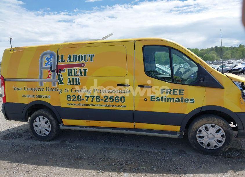 Photo 13 of 2018 Ford Transit-250 (VIN 1FTYR1YM3JKA58969)