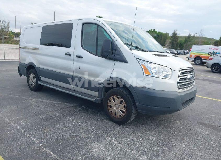 2018 Ford Transit-250 (VIN 1FTYR1YM5JKB17150) main photo