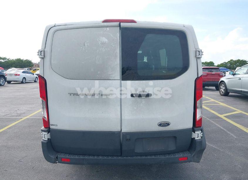 Photo 16 of 2018 Ford Transit-250 (VIN 1FTYR1YM5JKB17150)