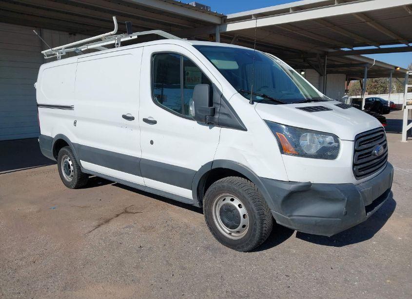 2017 Ford Transit-250 (VIN 1FTYR1YM6HKB08841) main photo