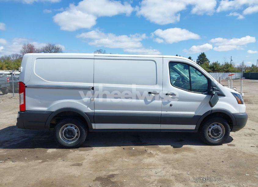 Photo 13 of 2018 Ford Transit-250 (VIN 1FTYR1YM6JKA34729)