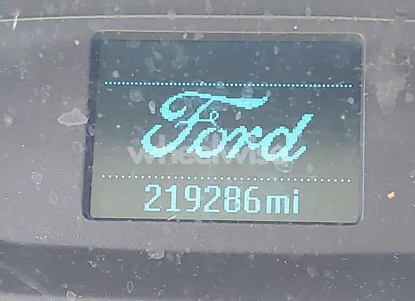 Photo 15 of 2018 Ford Transit-250 (VIN 1FTYR1YM6JKA34729)