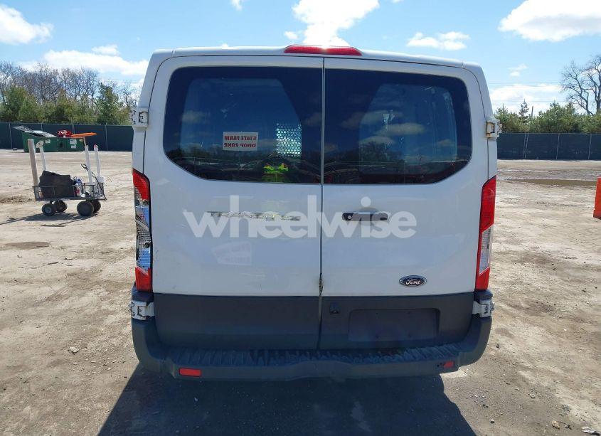 Photo 16 of 2018 Ford Transit-250 (VIN 1FTYR1YM6JKA34729)