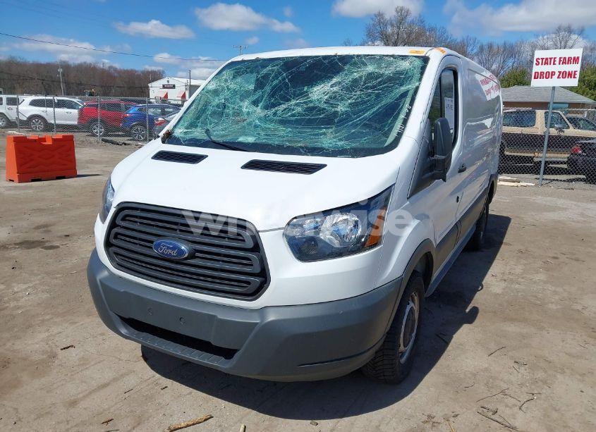 Photo 2 of 2018 Ford Transit-250 (VIN 1FTYR1YM6JKA34729)