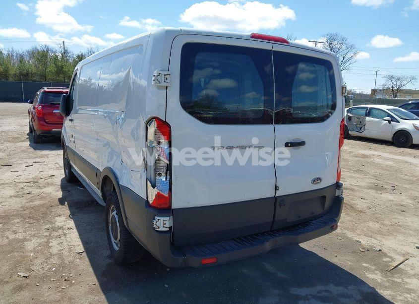 Photo 3 of 2018 Ford Transit-250 (VIN 1FTYR1YM6JKA34729)