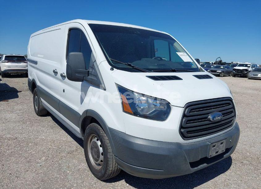 2018 Ford Transit-250 (VIN 1FTYR1YM6JKB46740) main photo