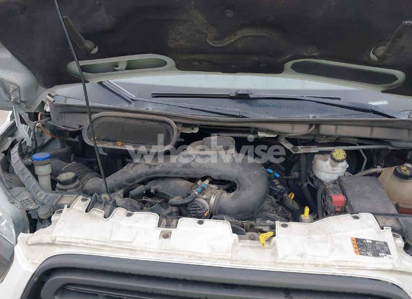 Photo 10 of 2018 Ford Transit-250 (VIN 1FTYR1YM6JKB46740)