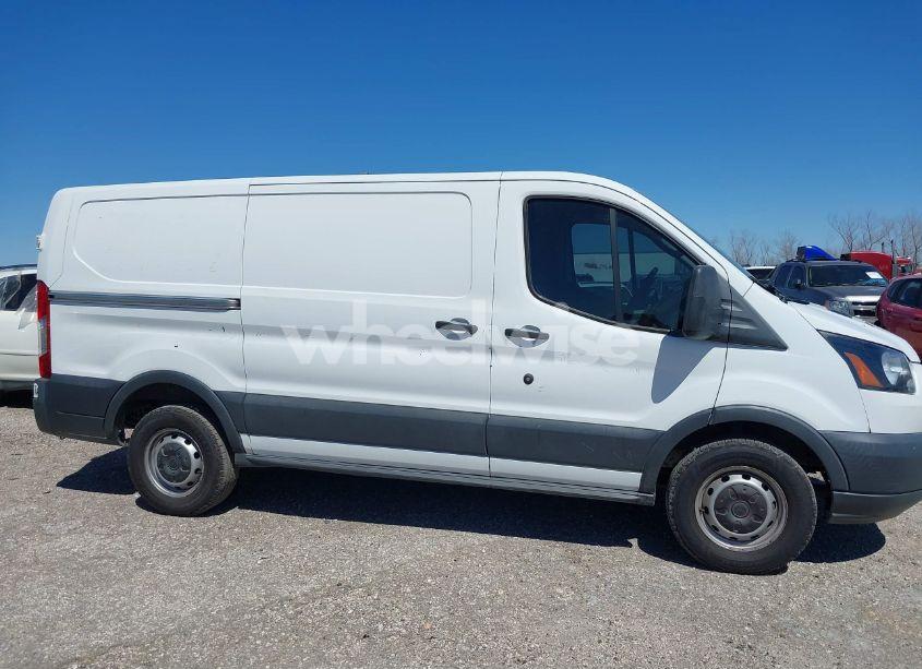Photo 13 of 2018 Ford Transit-250 (VIN 1FTYR1YM6JKB46740)