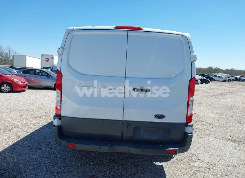 Photo 16 of 2018 Ford Transit-250 (VIN 1FTYR1YM6JKB46740)