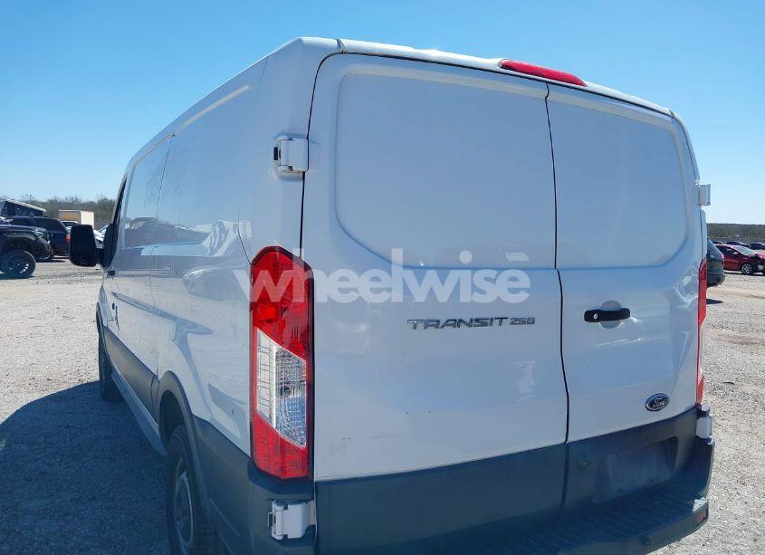 Photo 3 of 2018 Ford Transit-250 (VIN 1FTYR1YM6JKB46740)