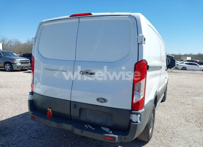 Photo 4 of 2018 Ford Transit-250 (VIN 1FTYR1YM6JKB46740)