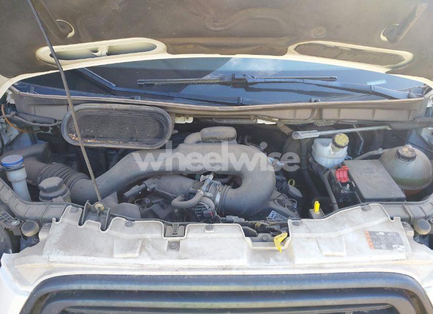 Photo 10 of 2018 Ford Transit-250 (VIN 1FTYR1YM7JKB53325)