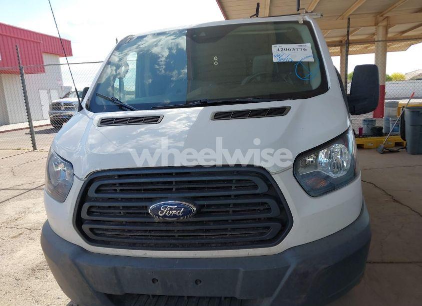 Photo 12 of 2018 Ford Transit-250 (VIN 1FTYR1YM7JKB53325)