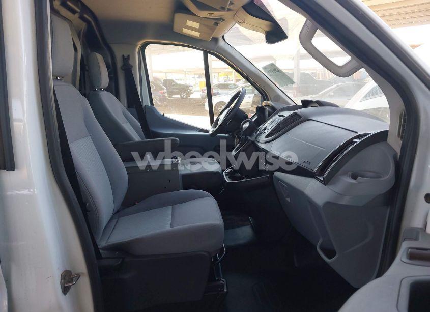 Photo 5 of 2018 Ford Transit-250 (VIN 1FTYR1YM7JKB53325)