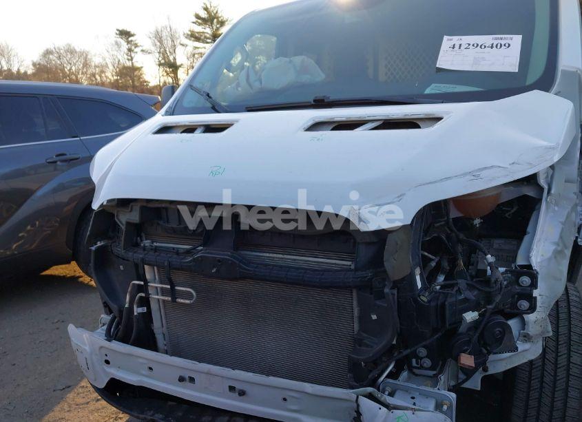 Photo 12 of 2019 Ford Transit-250 (VIN 1FTYR1YM8KKB35286)