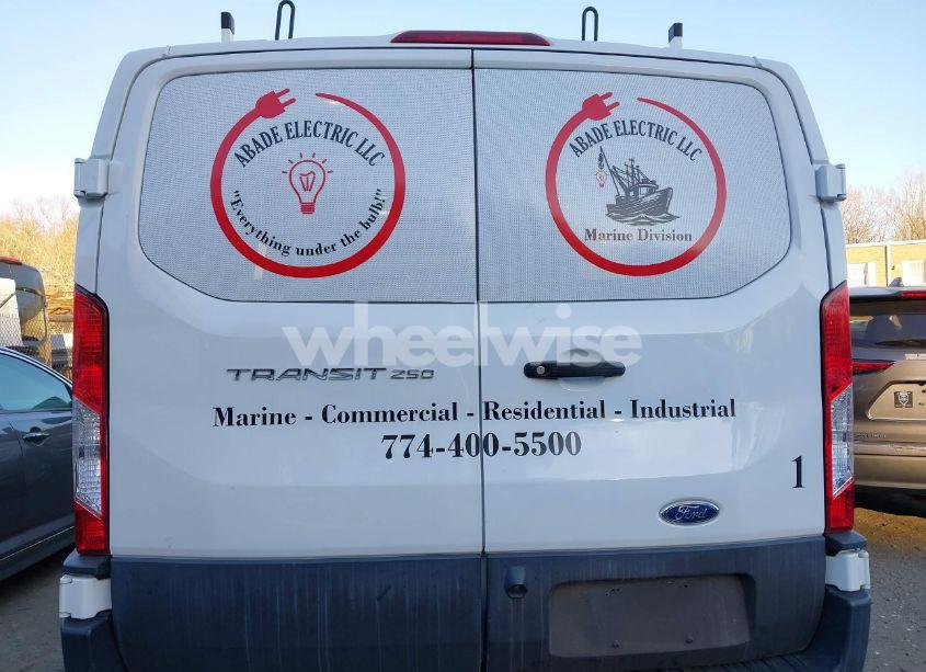 Photo 16 of 2019 Ford Transit-250 (VIN 1FTYR1YM8KKB35286)