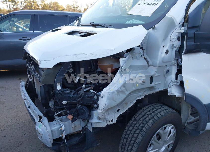 Photo 17 of 2019 Ford Transit-250 (VIN 1FTYR1YM8KKB35286)