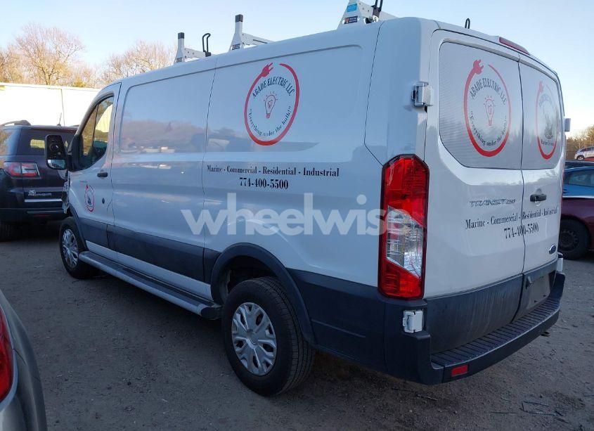 Photo 3 of 2019 Ford Transit-250 (VIN 1FTYR1YM8KKB35286)