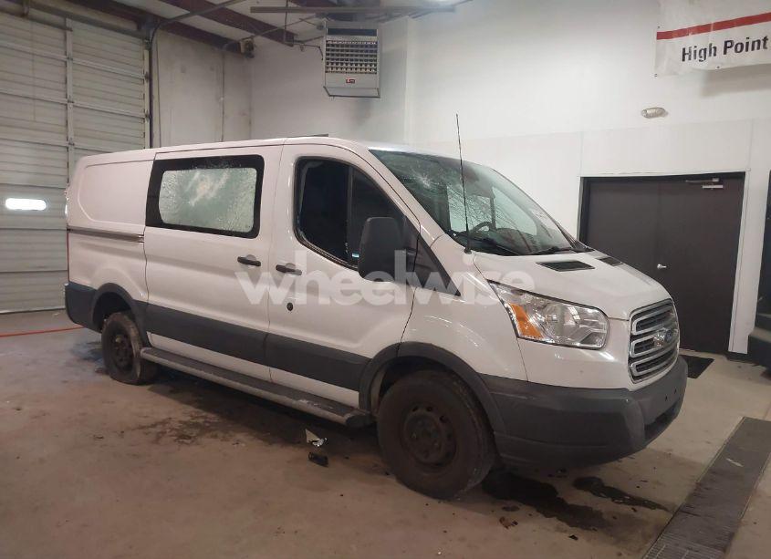 2018 Ford Transit-250 (VIN 1FTYR1YM9JKA99168) main photo