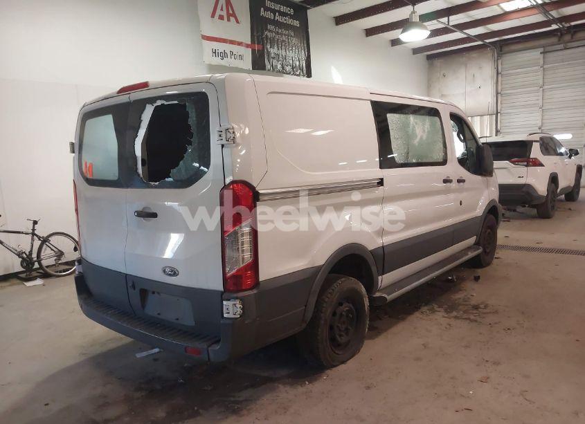 Photo 4 of 2018 Ford Transit-250 (VIN 1FTYR1YM9JKA99168)