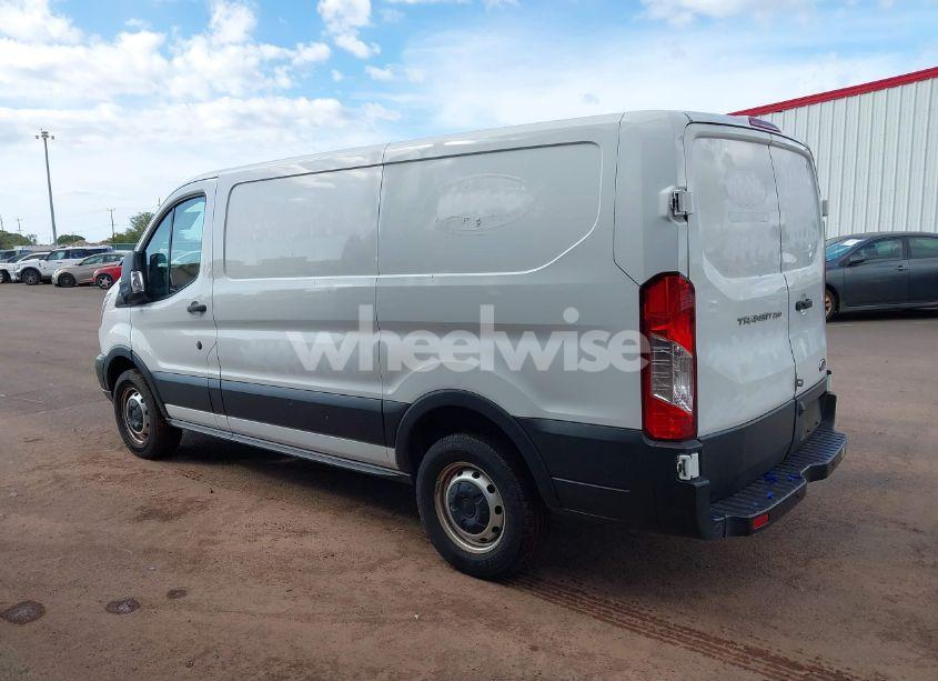 Photo 3 of 2019 Ford Transit-250 (VIN 1FTYR1YMXKKA24772)